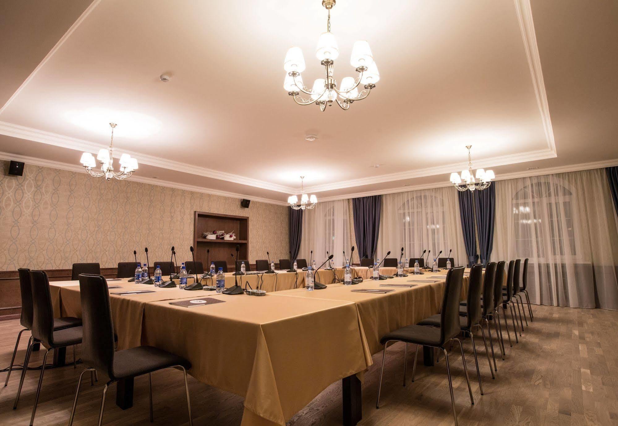 Hotel Monaco Astana Dış mekan fotoğraf